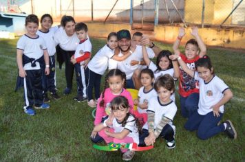 Foto - 1ª COLONIA DE FÉRIAS PROMOVIDA PELA PREFEITURA MUNICIPAL É UM SUCESSO EM PEDRINHAS PAULISTA COM MAIS DE 100 ATIVIDADES RECREATIVAS.