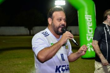 Foto - PREFEITURA COMEMORA A ILUMINAÇÃO DO ESTADIO MUNICIPAL COM O 1º JOGO DAS ESTRELAS.