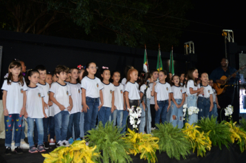 Foto - PREFEITURA INAUGURA REFORMA E ADEQUAÇÃO DA ECOLA CLOVIS MANFIO.