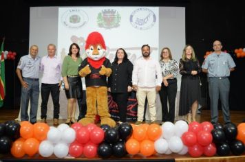 Foto - FORMATURA DO PROERD 2024 EM PEDRINHAS PAULISTA. 