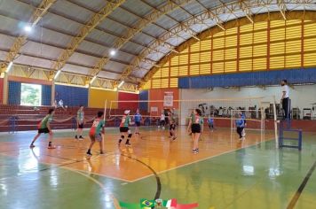 Foto - CAMPEONATO DE VÔLEI MISTO.