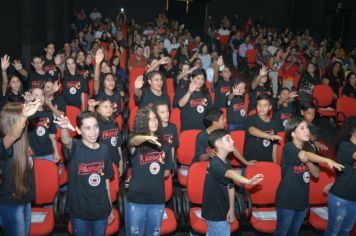 Foto - FORMATURA DO PROERD 2024 EM PEDRINHAS PAULISTA. 