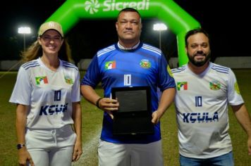 Foto - PREFEITURA COMEMORA A ILUMINAÇÃO DO ESTADIO MUNICIPAL COM O 1º JOGO DAS ESTRELAS.