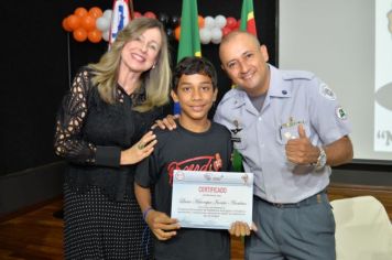 Foto - FORMATURA DO PROERD 2024 EM PEDRINHAS PAULISTA. 