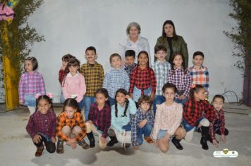 Foto - PREFEITURA MUNICIPAL REALIZA FESTA JUNINA DA ESCOLA CLOVIS MANFIO 2023.