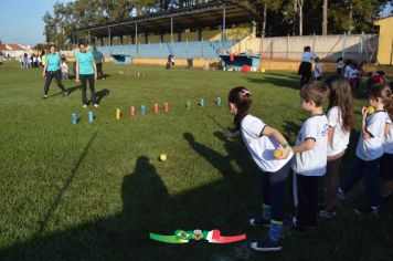 Foto - 1ª COLONIA DE FÉRIAS PROMOVIDA PELA PREFEITURA MUNICIPAL É UM SUCESSO EM PEDRINHAS PAULISTA COM MAIS DE 100 ATIVIDADES RECREATIVAS.