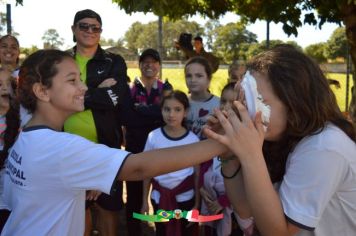 Foto - 1ª COLONIA DE FÉRIAS PROMOVIDA PELA PREFEITURA MUNICIPAL É UM SUCESSO EM PEDRINHAS PAULISTA COM MAIS DE 100 ATIVIDADES RECREATIVAS.