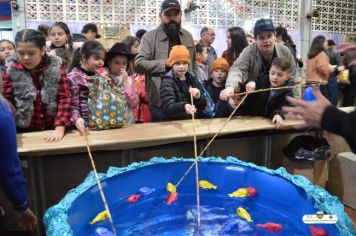 Foto - PREFEITURA MUNICIPAL REALIZA FESTA JUNINA DA ESCOLA CLOVIS MANFIO 2023.