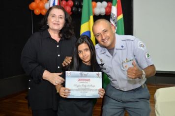 Foto - FORMATURA DO PROERD 2024 EM PEDRINHAS PAULISTA. 