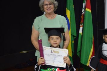 Foto - FORMATURA DOS ALUNOS DA EMEI. FRANCESCO ROMANO.