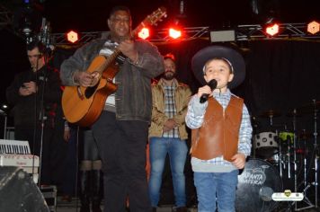 Foto - PREFEITURA MUNICIPAL REALIZA FESTA JUNINA DA ESCOLA CLOVIS MANFIO 2023.