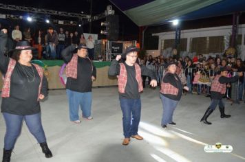 Foto - PREFEITURA MUNICIPAL REALIZA FESTA JUNINA DA ESCOLA CLOVIS MANFIO 2023.