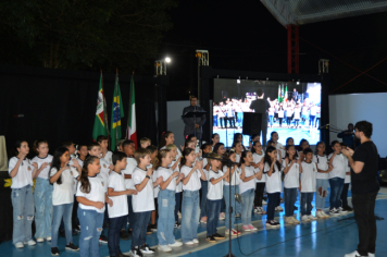 Foto - PREFEITURA INAUGURA REFORMA E ADEQUAÇÃO DA ECOLA CLOVIS MANFIO.