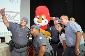 Foto - FORMATURA DO PROERD 2024 EM PEDRINHAS PAULISTA. 