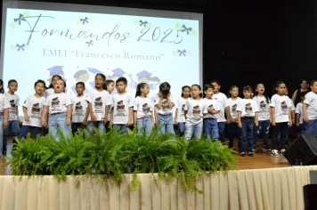 Foto - FORMATURA EMEI FRANCESCO ROMANO 2025.