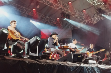 Foto - PEDRINHAS PAULISTA CELEBRA SEUS 73 ANOS.
