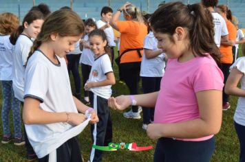 Foto - 1ª COLONIA DE FÉRIAS PROMOVIDA PELA PREFEITURA MUNICIPAL É UM SUCESSO EM PEDRINHAS PAULISTA COM MAIS DE 100 ATIVIDADES RECREATIVAS.