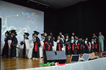 Foto - FORMATURA DOS ALUNOS DA EMEI. FRANCESCO ROMANO.