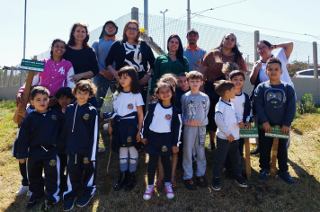 PREFEITURA MUNICIPAL DE PEDRINHAS PAULISTA PROMOVE AÇÃO DE ARBORIZAÇÃO EM HOMENAGEM AO DIA DA ÁRVORE.
